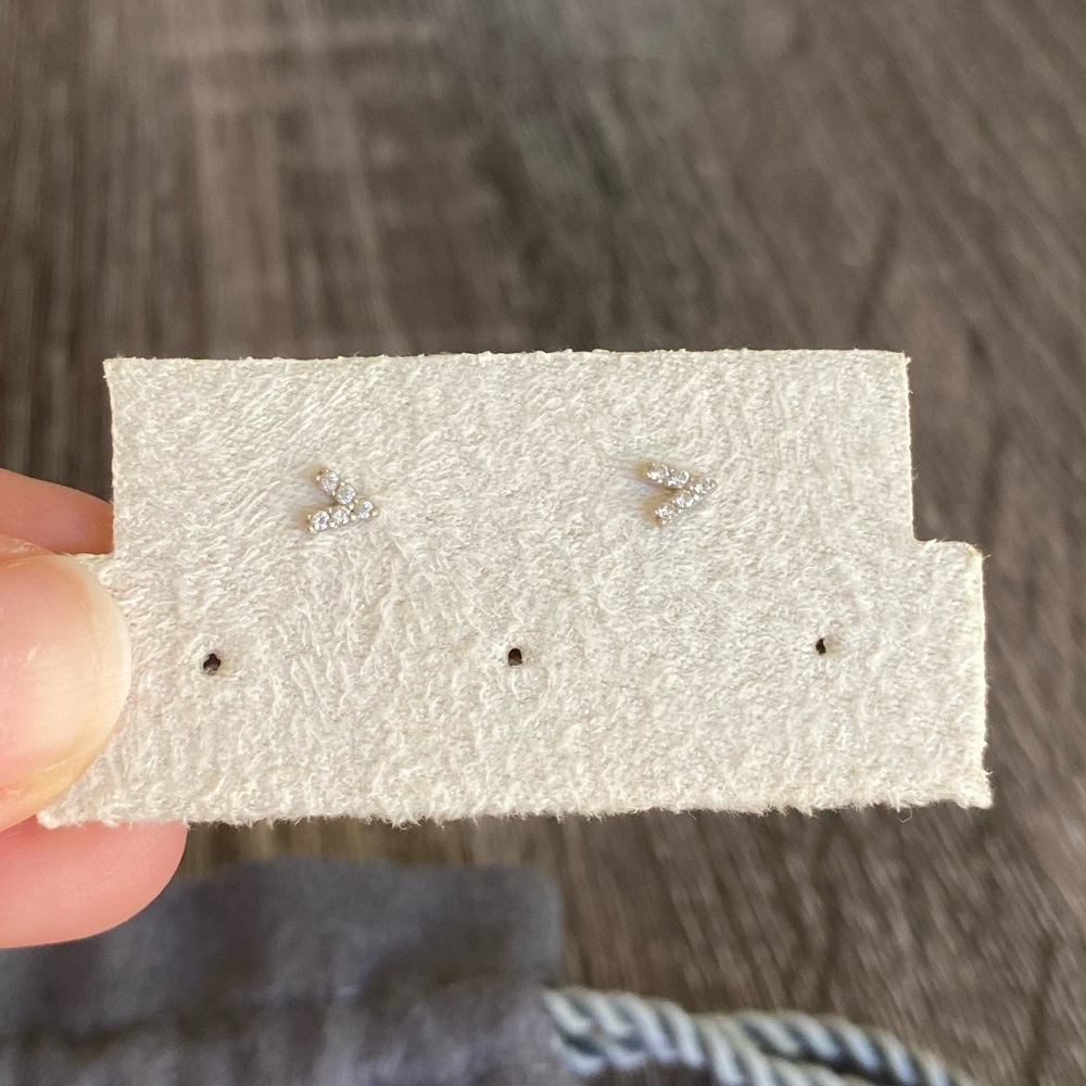 Chevron white gold and Diamond tiny earrings